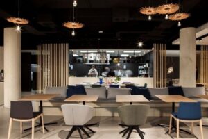 ma khin cafe