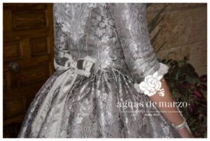 aguas de marzo indumentaria valenciana