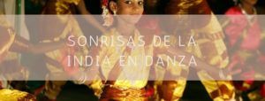 Sonrisas de la India en danza