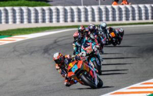 Cheste acoge un nuevo Gran Premio y miles de moteros valencia
