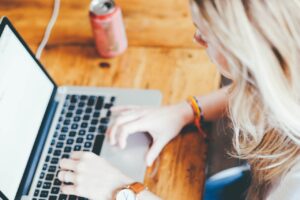 Estudia FP Online Valencia y fórmate para el éxito sin salir de casa valencia