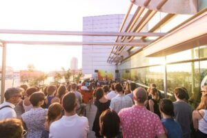 Live The Roof, concierto en la azotea al atardecer valencia