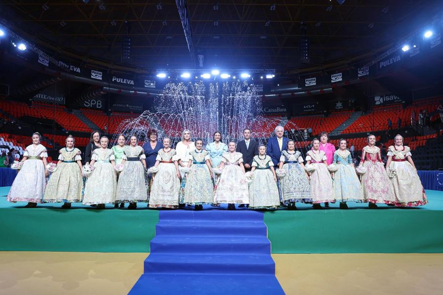 Corte de Honor de las Fallas 2025 y candidatas a Fallera Mayor de Valencia 4 Corte de Honor de las Fallas 2025 y candidatas a Fallera Mayor de Valencia valencia