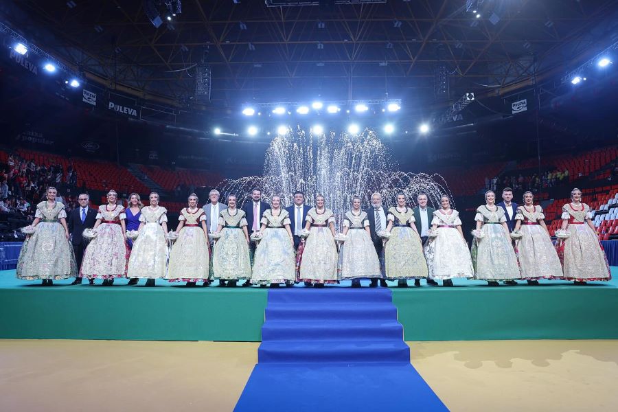 Corte de Honor de las Fallas 2025 y candidatas a Fallera Mayor de Valencia 5 Corte de Honor de las Fallas 2025 y candidatas a Fallera Mayor de Valencia valencia