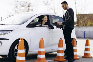 ¿Es obligatorio ir a la autoescuela? valencia