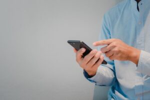 Guía para usar tu teléfono móvil de forma segura valencia